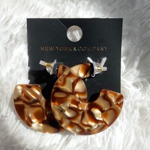 New York & Company tortoise crescent earrings *NWT